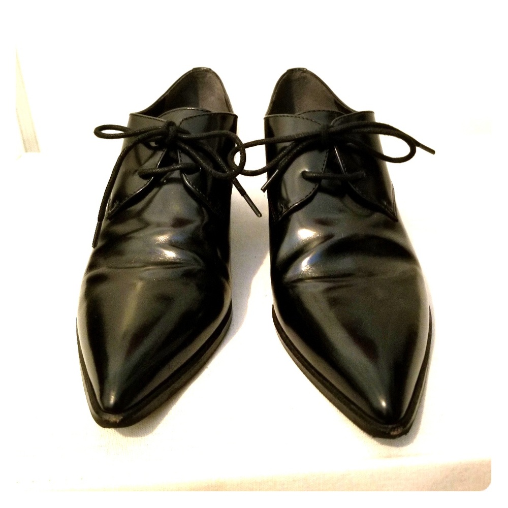 MARC FISHER Etta patent point loafers 8.5